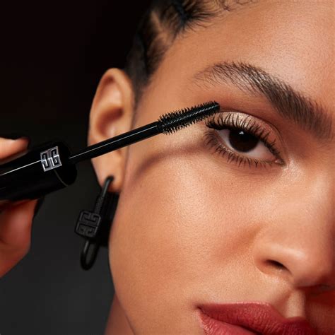 L'Interdit Mascara: Lenghtening & Curling Mascara 